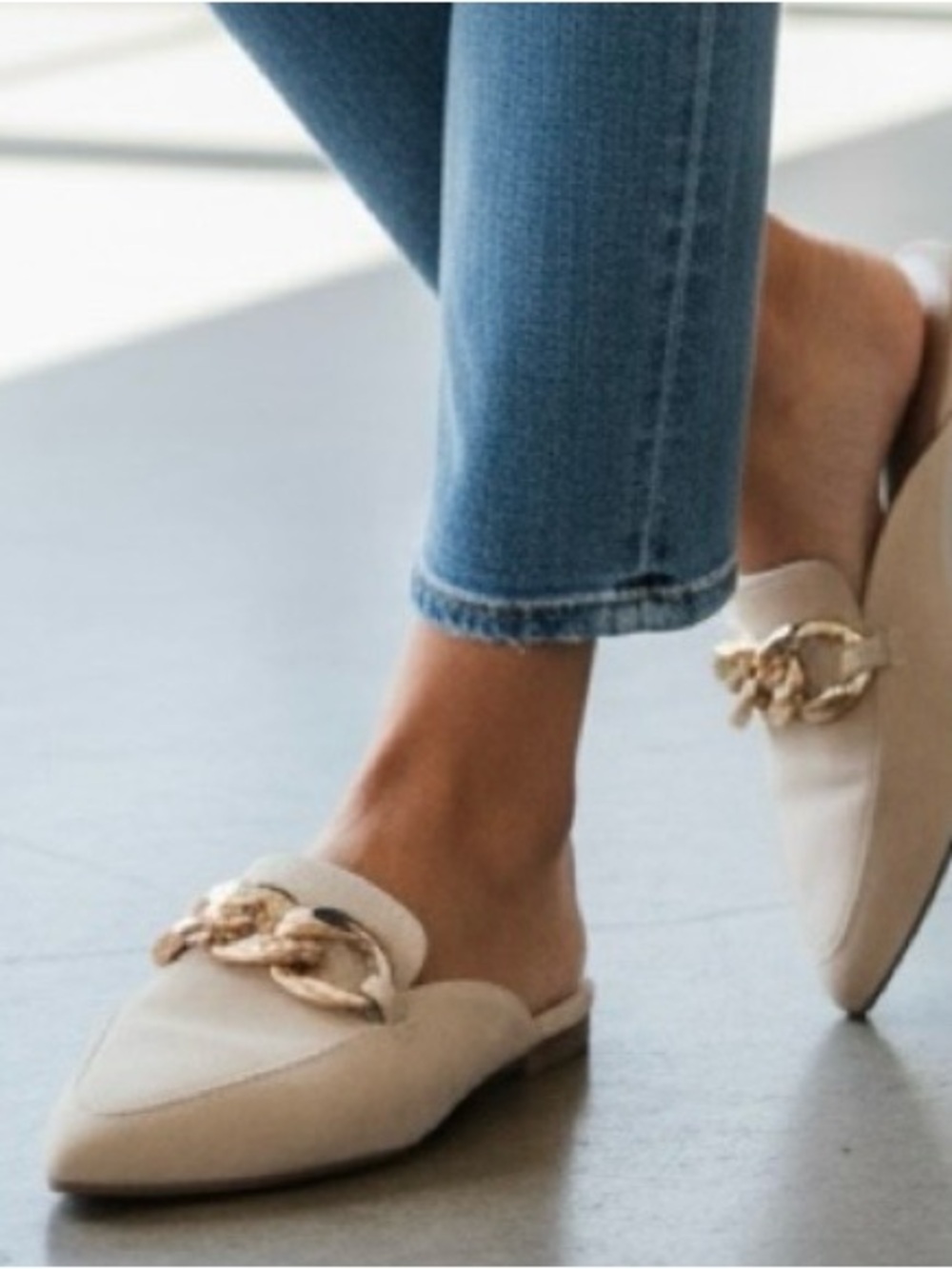 Womens Pointed Toe Chain-Accent Slip-On Mules in Beige